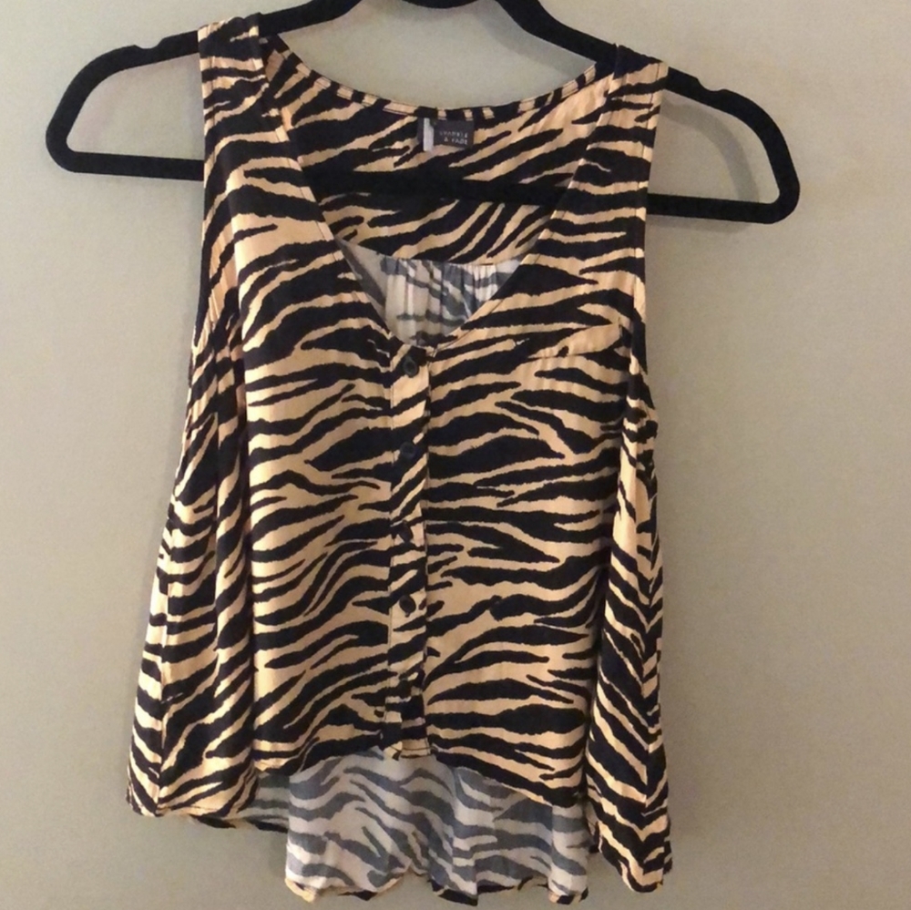 Sparkle & fade flowy top animal print